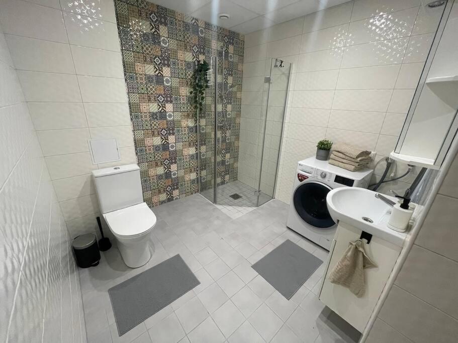 4 Rooms Apartmet In Rakvere Exteriör bild